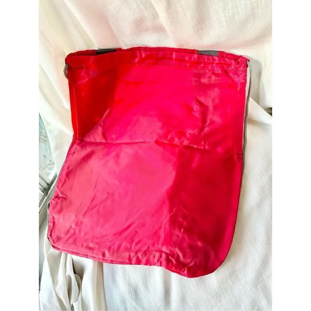 SMU bright red lightweight backpack ￼